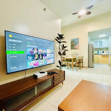 1 Queen Bed & 2 Double Beds At One Uptown Residences With Xbox And Netflix Manila Exterior photo