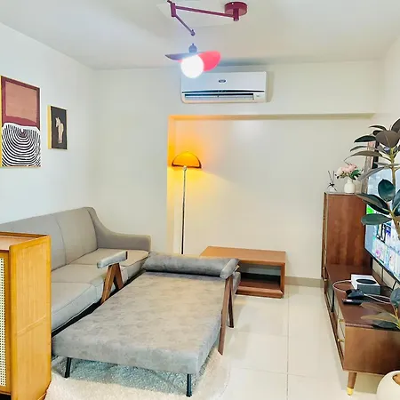 1 Queen Bed & 2 Double Beds At One Uptown Residences With Xbox And Netflix Manila Exterior photo