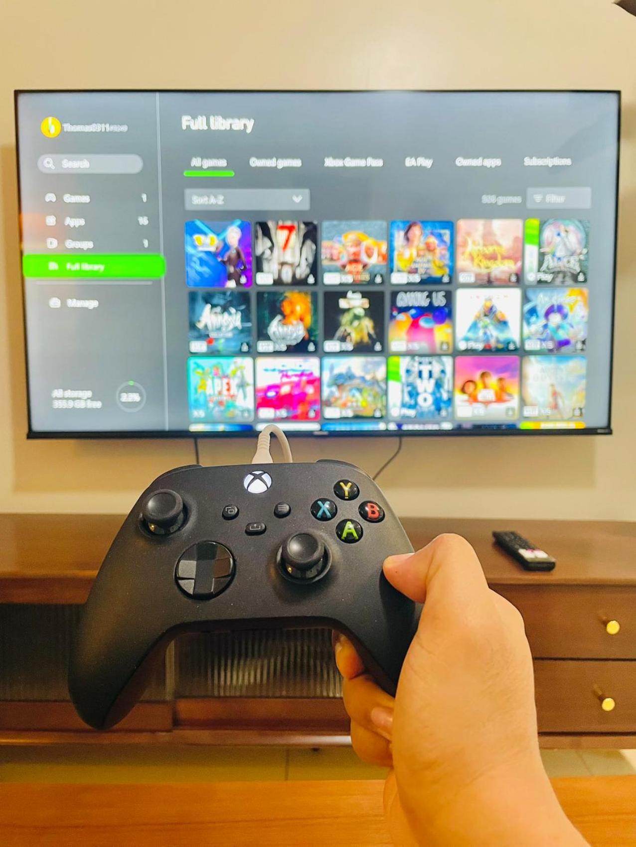 1 Queen Bed & 2 Double Beds At One Uptown Residences With Xbox And Netflix *